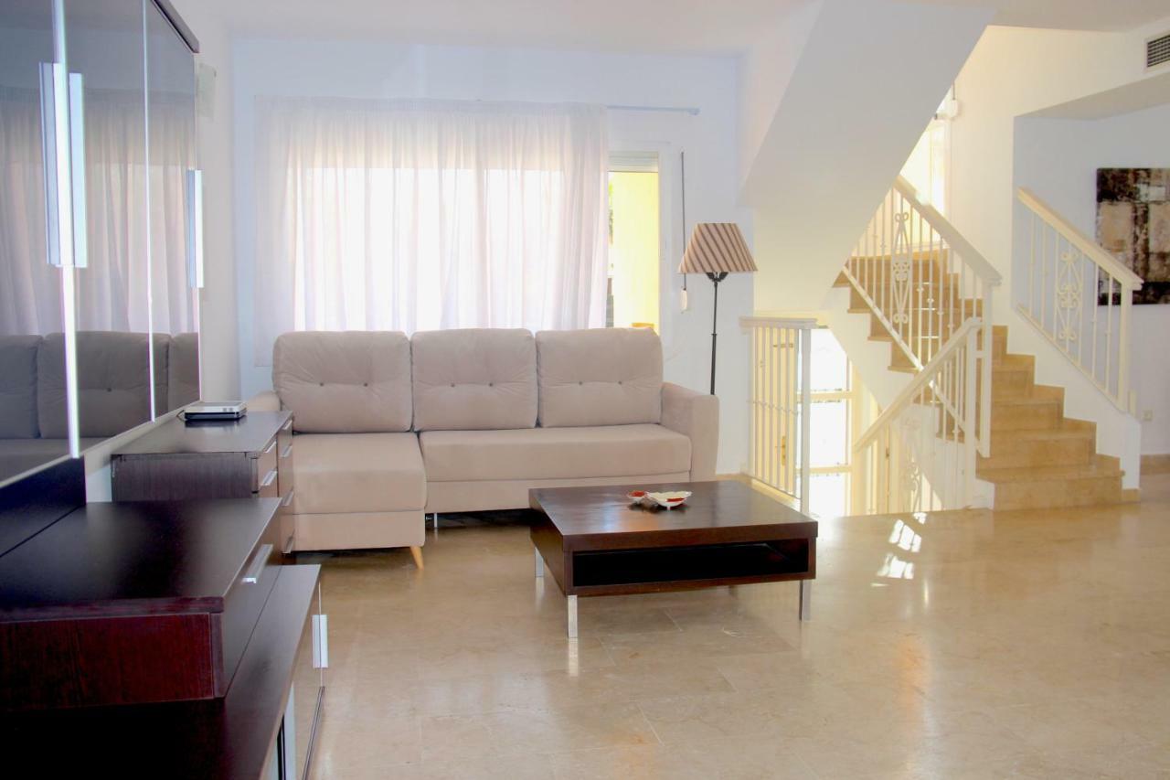 Holiday home Condes De Iza Large Townhouse Sleeps 8 Rdr122