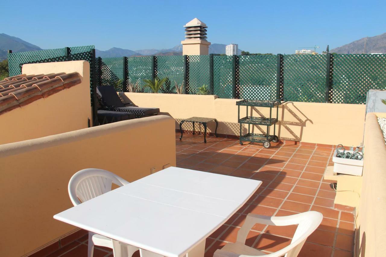Condes De Iza Large Townhouse Sleeps 8 Rdr122 Holiday home